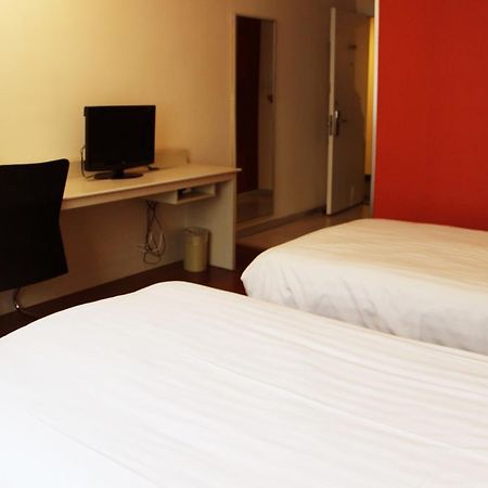 Hanting Express Dongying Jinan Road Rom bilde